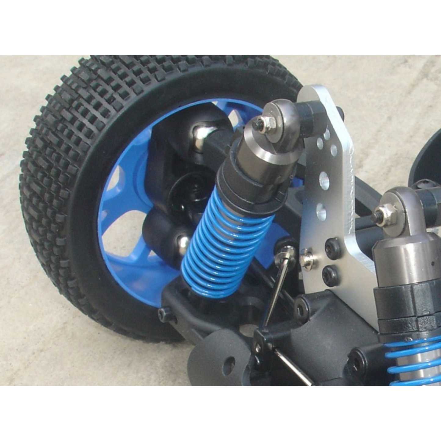 
                  
                    1/8 VRX-2 RTR W/.21 NITRO ENGINE, 2.4GHz RADIO SYSTEM, R0047,R0045
                  
                