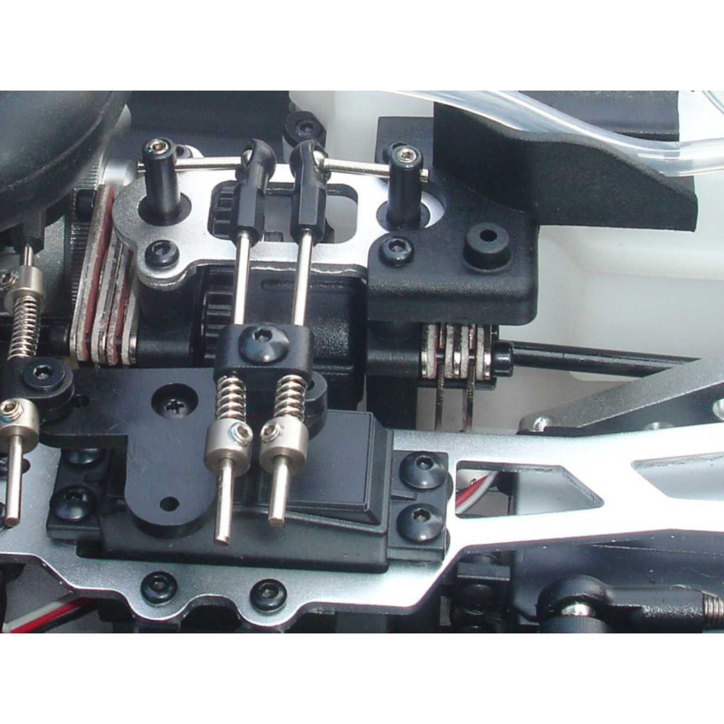 
                  
                    1/8 VRX-2 RTR W/.21 NITRO ENGINE, 2.4GHz RADIO SYSTEM, R0047,R0045
                  
                