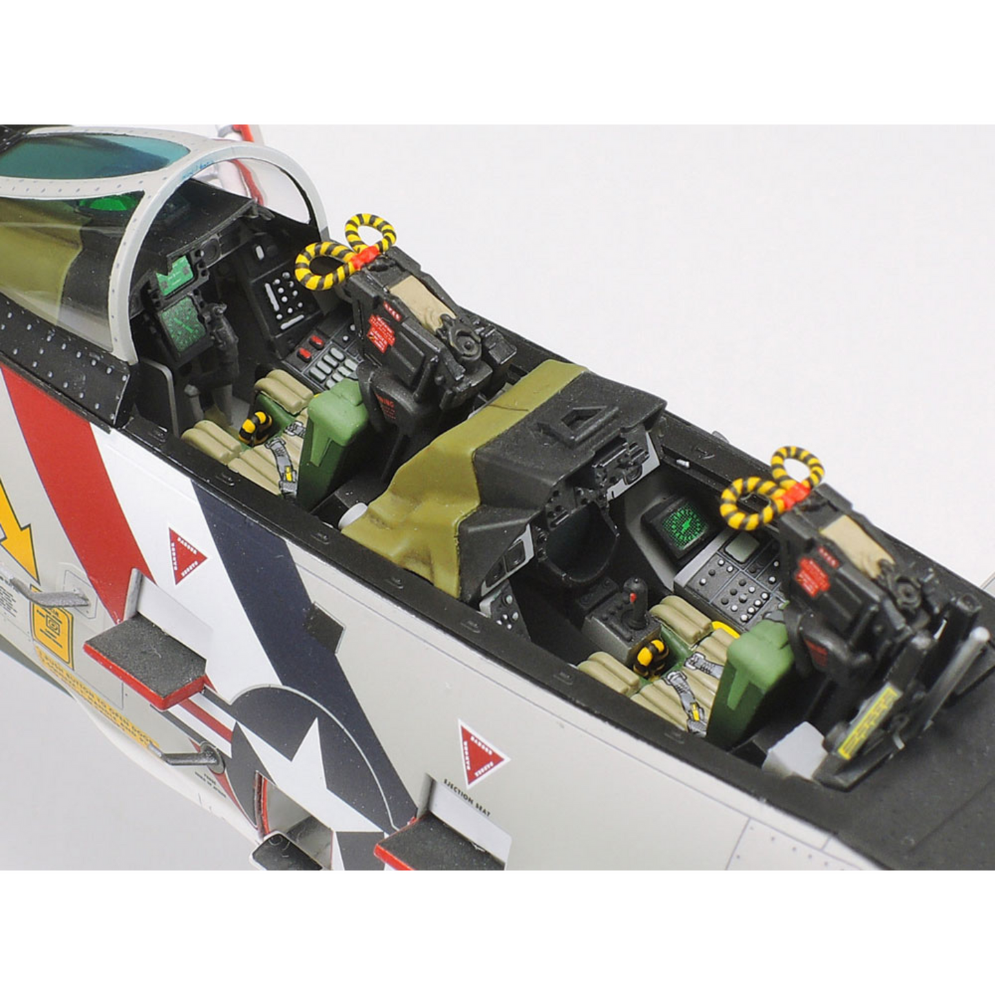 
                  
                    TAMIYA 1/48 SCALE GRUMMAN F-14A TOMCAT™ SELF BUILD KIT
                  
                