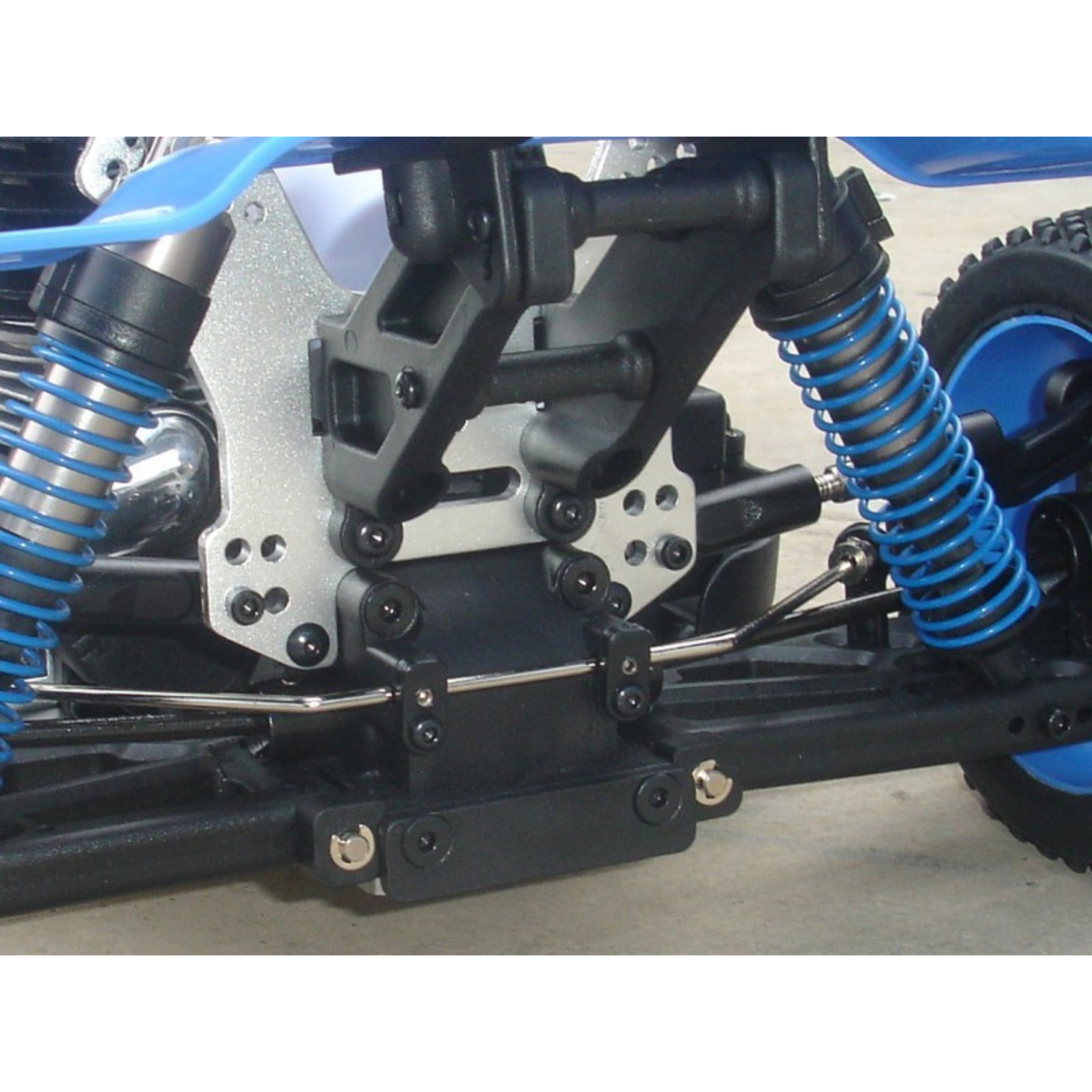 
                  
                    1/8 VRX-2 RTR W/.21 NITRO ENGINE, 2.4GHz RADIO SYSTEM, R0047,R0045
                  
                