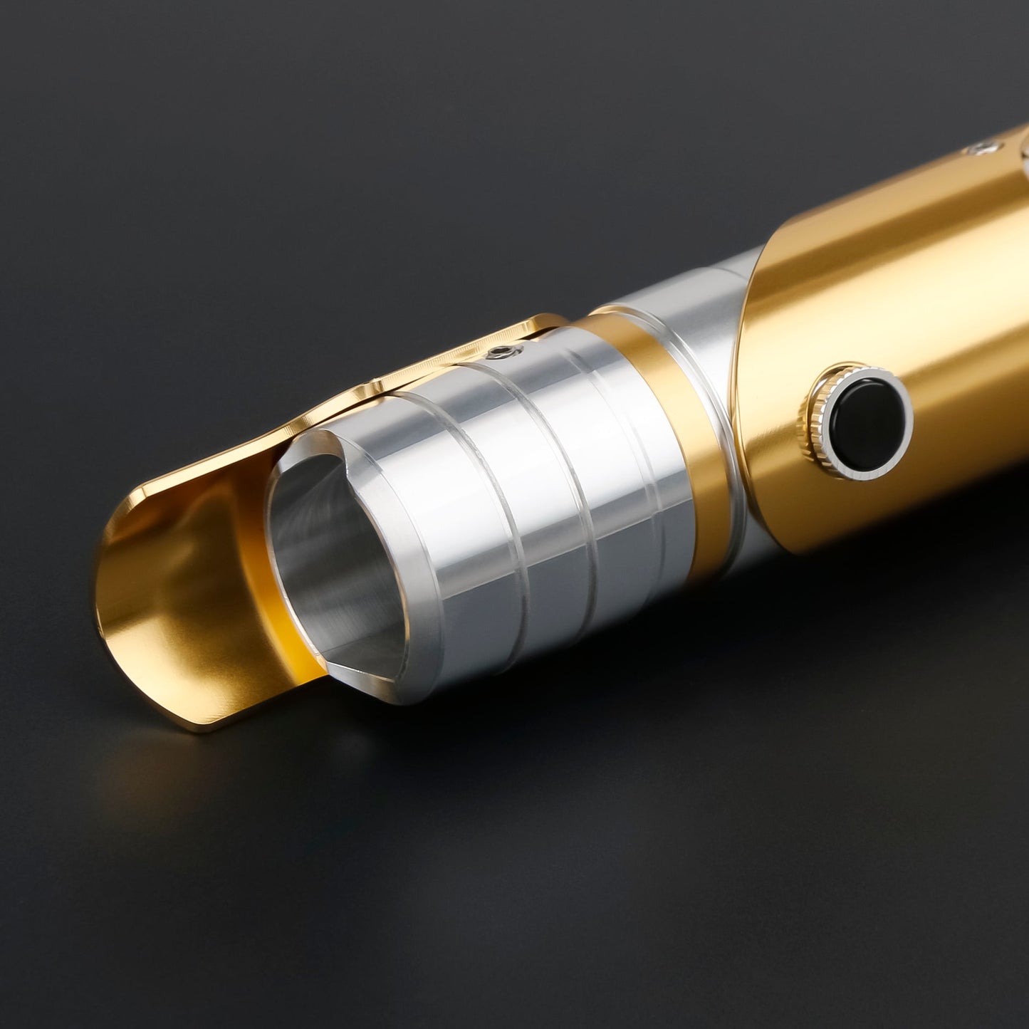 
                  
                    Crew SE SNV4 Light/Battlesaber
                  
                