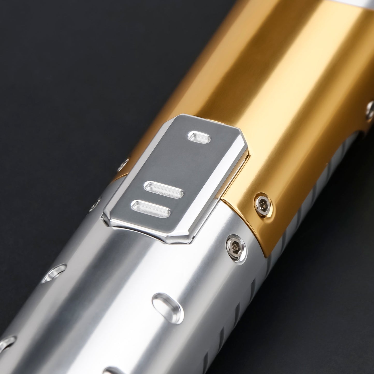 
                  
                    Crew SE S16 Light/Battlesaber
                  
                