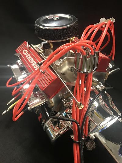 
                  
                    1/4 Scale V8 Nitro Powered Single Carburetor Working Engine
                  
                