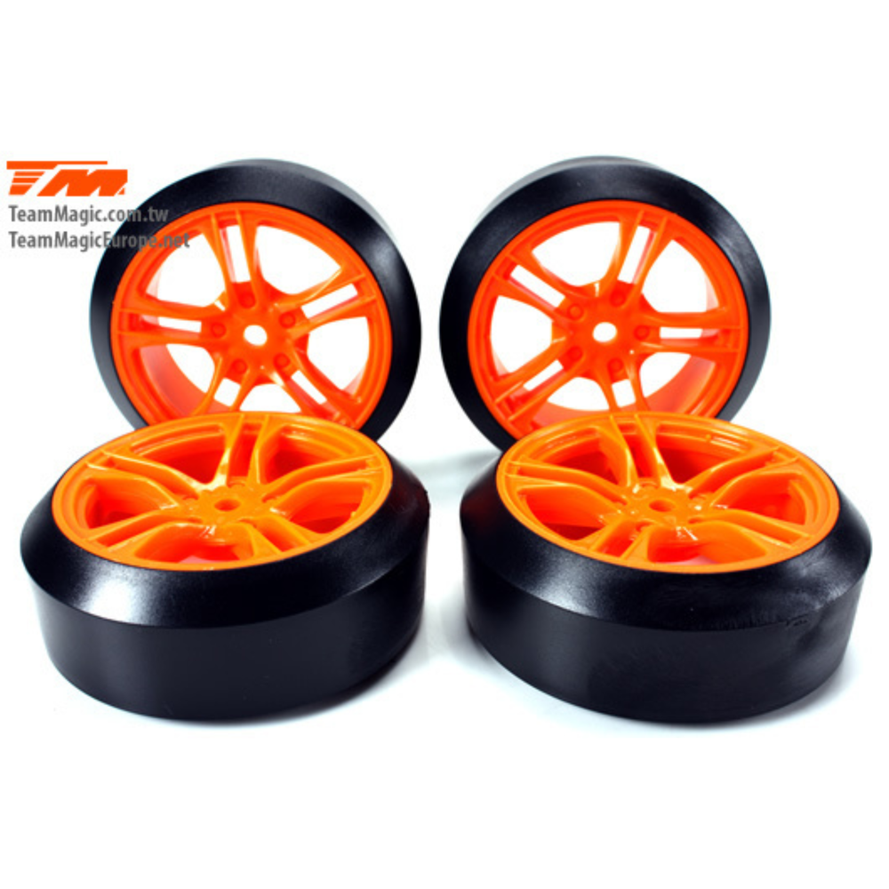 Team Magic E4D Mounted Drift Tyre 45 Degree Orange TM503390